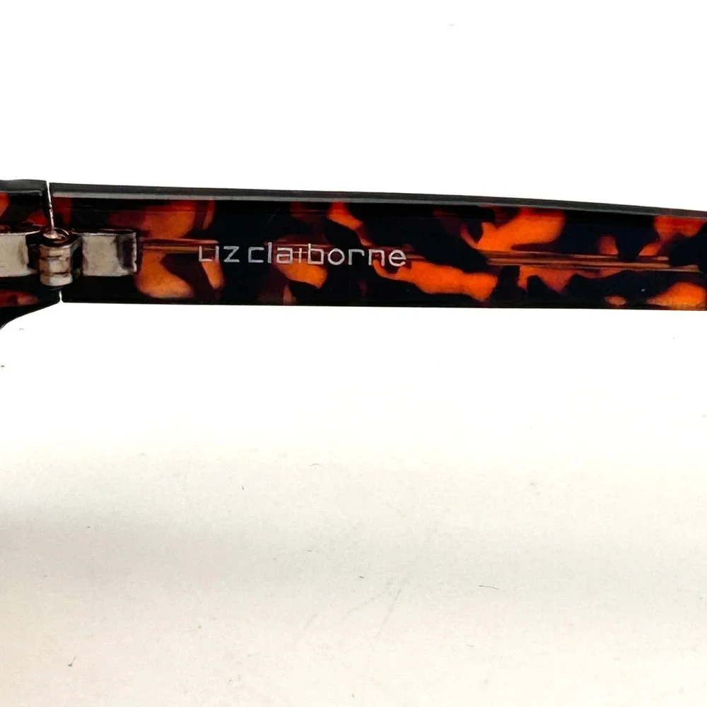 Liz Claiborne liz claiborne